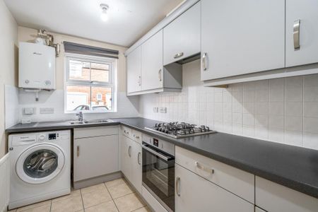 3 bedroom terraced house to rent - Photo 4