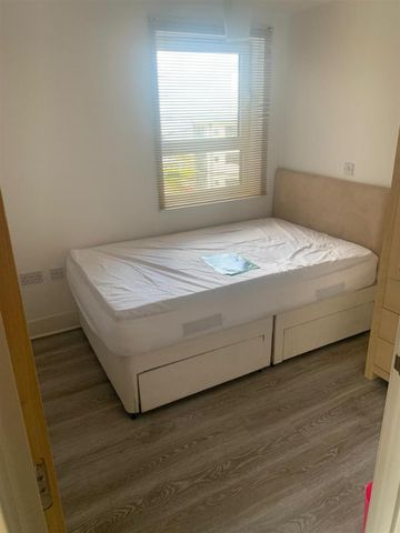 Altamar, Marina, SA1 8PP, Swansea - Photo 3