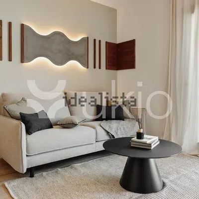 Alquiler de ático en Calle de Floridablanca - Photo 1