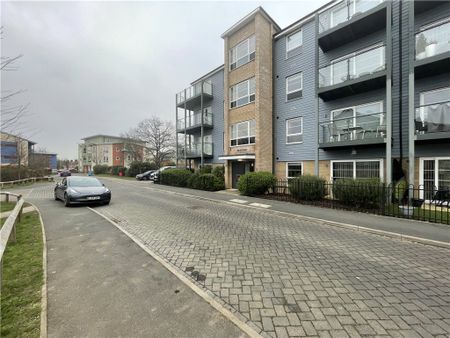 Kennett Lane, Chertsey - Photo 5