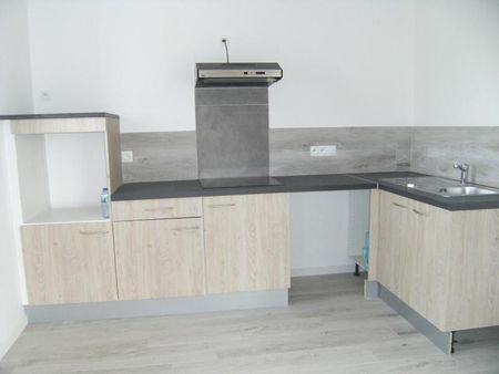 Maison 4 pièces à louer à THEZA - Photo 2