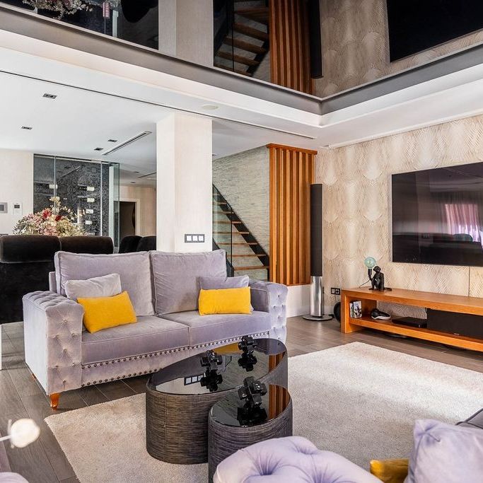 Luxury Detached House for rent in Seville, Spain - Photo 1