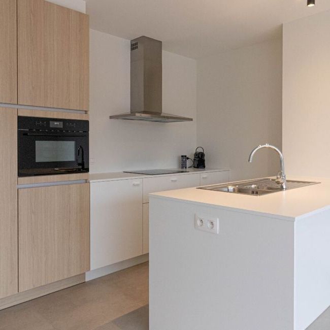 Woning te huur in Izegem voor € 950 met 2 slaapkamers - Foto 1