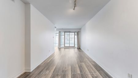 Quantum North Tower Lofts , #3809 - Photo 4