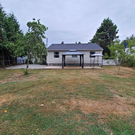 Spacious Home with Large Yard near Fraser Highway - Photo 4