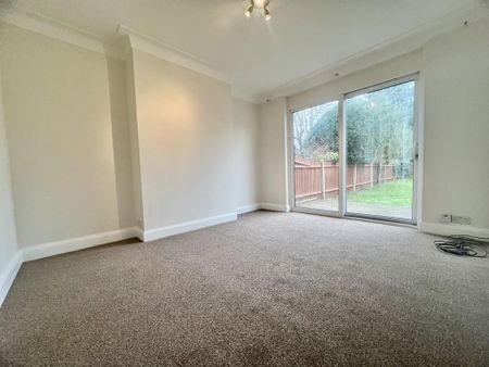 4 bedroom semi-detached house to rent - Photo 2