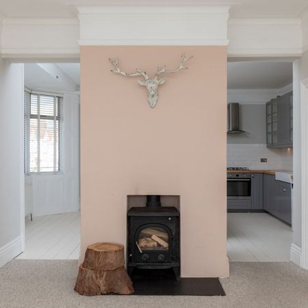 3 Bedroom Flat, Tivoli Crescent, Brighton - Photo 2