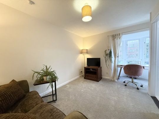 Dorset Street, Glasgow, G3 - Photo 1