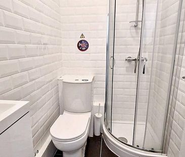 3 bedroom apartment to rent - Photo 5