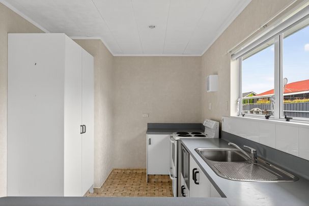 Easy Living in Riverdale For Rent! - Photo 1