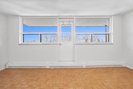 For Lease - 105 Rowena Drive Unit# 418, Toronto, Ontario - Photo 3