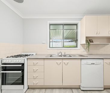 49 Denton Park Drive, Rutherford NSW 2320 - House For Rent | Domain - Photo 1