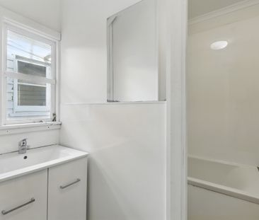 4 Bedrooms and 2 Bathroom house is available now in Sandy Bay - Photo 5