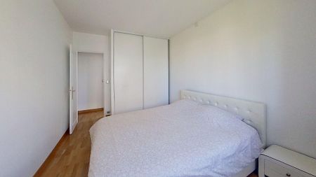 Location Appartement 3 pièces 69m² - Photo 4