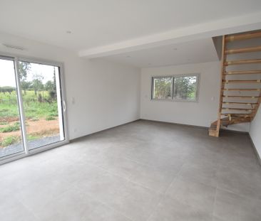 Location Maison 5 pièces 121m² THEREVAL 50180 - Photo 1