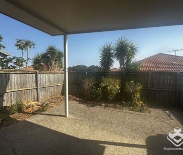 Best Location 3 bed townhouse in Calamvale - Photo 6