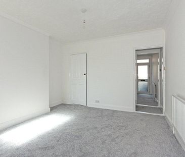 3 bedroom link detached house to rent - Photo 6