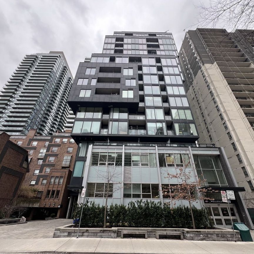 For Lease - 17 DUNDONALD Street Unit# 1704, Toronto, Ontario - Photo 1