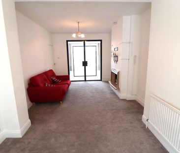 3 Bedroom Semi-detached House To Rent - Photo 4