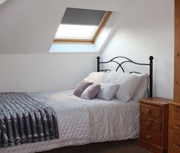 Bedroom House In Winton, BH9 - Photo 4