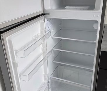 3-Zimmer-Dachgeschoss-Wohnung, mit neuer EINBAUKÜCHE, zu vermieten! - Photo 2