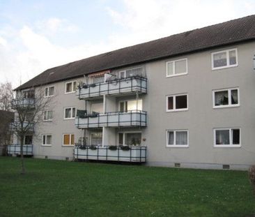 Für Sie! 3 Zimmer Erdgeschoss Wohnung mit Balkon, sofort anmietbar! - Photo 2