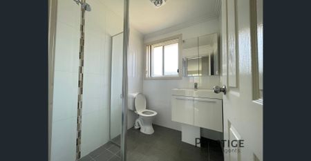 STREET FACING GRANNY FLAT!! - Photo 5