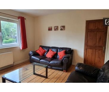 Room for rent in 6-bedroom apartment in Dublin - Photo 2