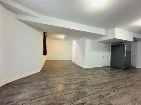 19 Grovepark Street #Basement - Photo 5