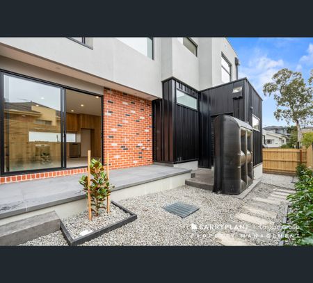 2/16 Ashford Street, Templestowe Lower, Vic 3107 - Photo 3