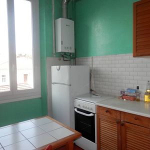 Chambre pour étudiant de septembre à juin - Photo 2