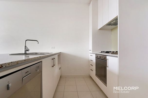 CITY LIVING 2 BEDROOM APARTMENT AT MILANO - UNFURNISHED - Photo 1