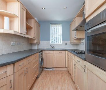 2 bedroom flat to rent - Photo 6