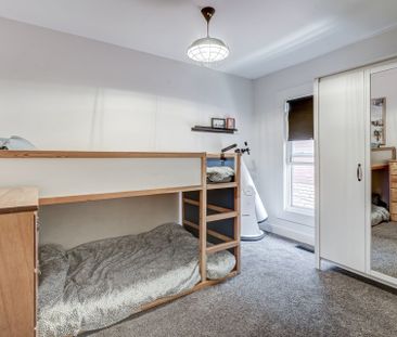 For Lease - 14 Milton Avenue, Hamilton, Ontario - Photo 6