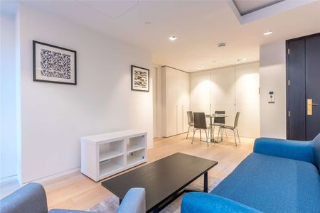 An exceptional 1 bedroom apartment located on the second floor of this development in a prime position on the historic Bartholomew Close, EC1A. - Photo 4