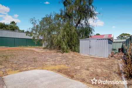 42 Curtis Way, Girrawheen WA 6064 - Photo 2