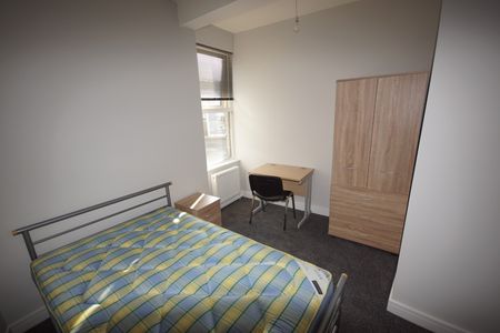 4 Bed Flat, Lower Redland Road, BS6 - Photo 5