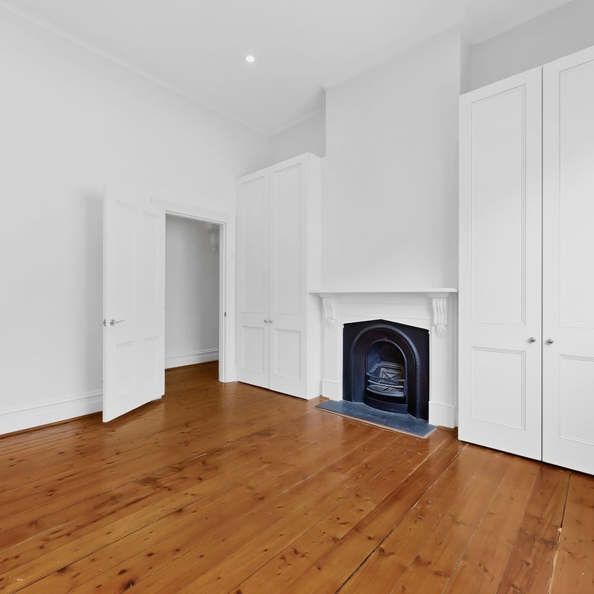 35 Finlay Street, Albert Park VIC 3206 - House For Rent | Domain - Photo 1