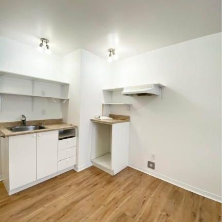 Logement 1 1/2 chauffé éclairé - Photo 1