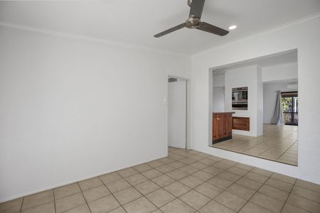 Just moments from the beach. - Photo 2