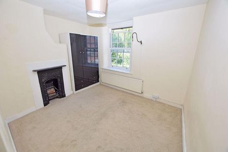 2 bedroom terraced house to rent - Photo 3