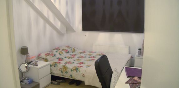 2 Bedroom Apartment - Photo 2