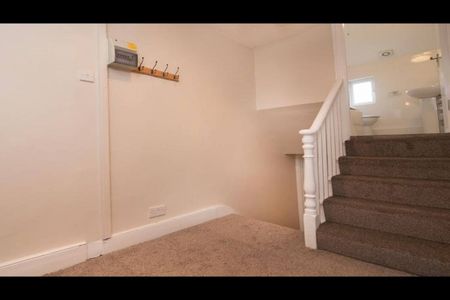 1 Bed Flat, Stoke Newington Road, N16 - Photo 5