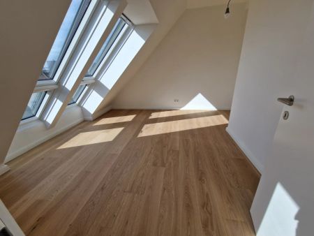 ERSTBEZUG TOLLE DG WOHNUNG - NÄHE U4 FRIEDENSBRÜCKE - 4 ZIMMER - Photo 5