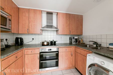 Kingswood Drive - Photo 4