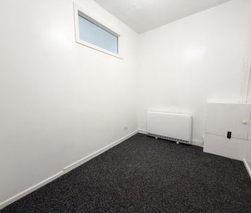 West End Road, Haydock, St Helens, WA... - Photo 5