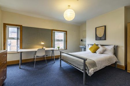 6 bedroom house to rent - Photo 3