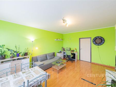 Pronájem bytu 3+1 68 m2 - Fotografie 4