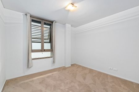 5211/8 Alexandra Drive, Camperdown. - Photo 3