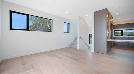 Brand new and close to the beach - Photo 2